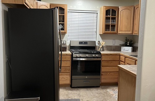 Running Springs Cabin | "BB Vista" Cabin On Way to Big Bear. 8 Mi. to Snow Valley. New 2 Bdr. Pets OK!