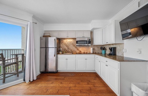 Belleair Beach Condo | BBC 214 - Gulf Front Condo - Pool & Beach are OPEN!