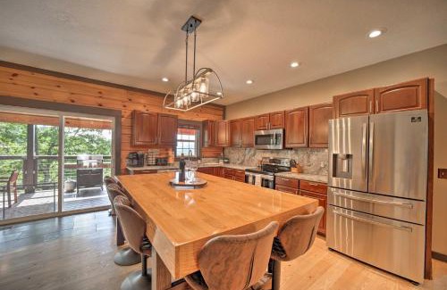 Franklin House | BBQ Ready Secluded Franklin Getaway with Rec Room