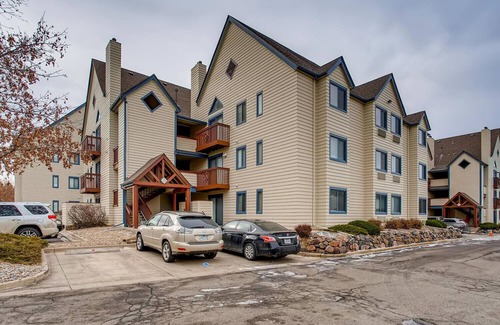 Englewood Apartment | BC71276 Awesome Studio