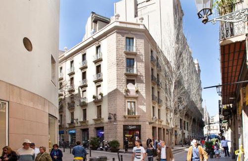 El Born Apartment | BCNGOTIC 11