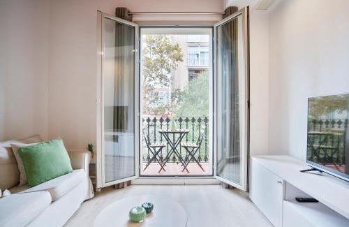 El Camp de l'Arpa del Clot Apartment | BcnStop Sant Pau Suites