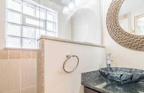 Avondale Apartment | Bdrm 1 Comfy Pvt Rm - Shared Bath/Liv