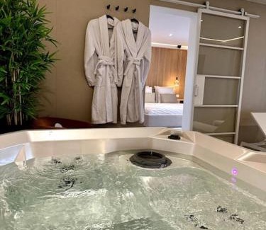 Miramas Apartment | BDSM TanTra Love Room & SPA