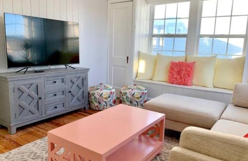 Jacksonville Beach House | Be A Nomad - Beach Bliss - House Perfect for Grps