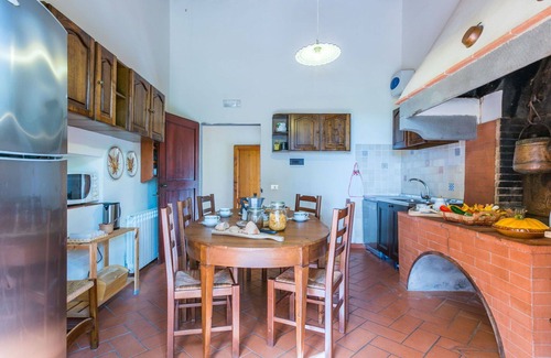 San Casciano in Val di Pesa House | Beautiful private villa for 9 guests with hot tub, WIFI, TV, patio and panoramic view