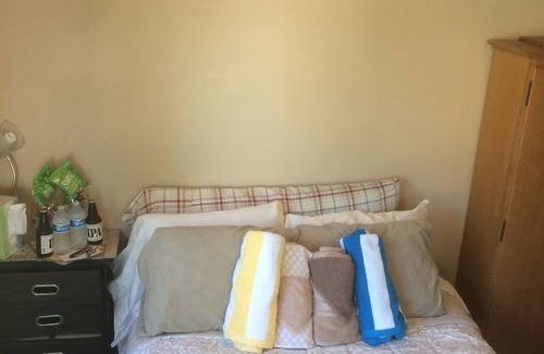 River Oaks House | BE MY GUEST Friendly and Hospitable