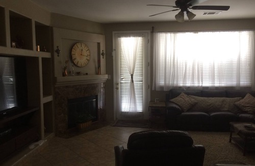 River Oaks House | BE MY GUEST Friendly and Hospitable