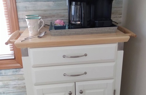Wells Condo | Be our guest! Adorable one bedroom condo at Nautical Mile in Wells, Maine.