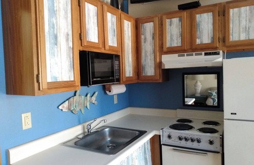 Wells Condo | Be our guest! Adorable one bedroom condo at Nautical Mile in Wells, Maine.