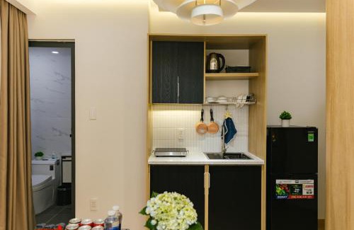 Hang Xanh Hotel | Be Staycation Sai Gon