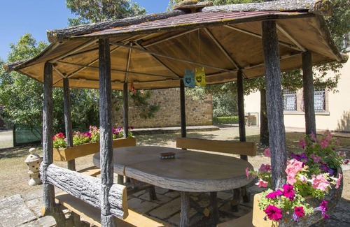 Oliveto House | Beautiful private villa with private pool, hot tub, WIFI, TV, patio, pets allowed and parking