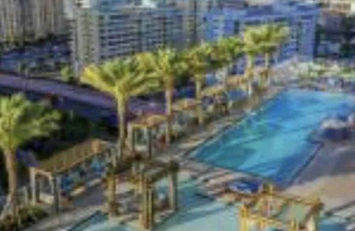 Hallandale Beach Resort | Beacfront Oceanview Luxurious 1/1 in Hollywood near Aventura Mall and Horsetrack