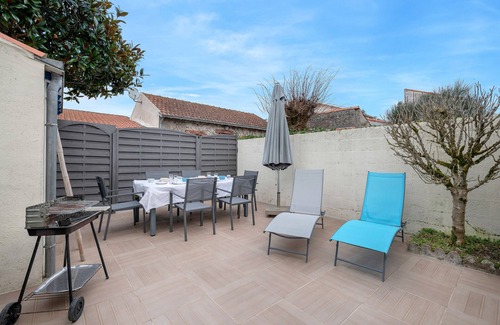 La Bernerie-en-Retz Ski Chalet | Beach 200m , house, for 4 people.