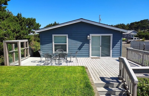 Florence House | Beach Access at Falcon Shores