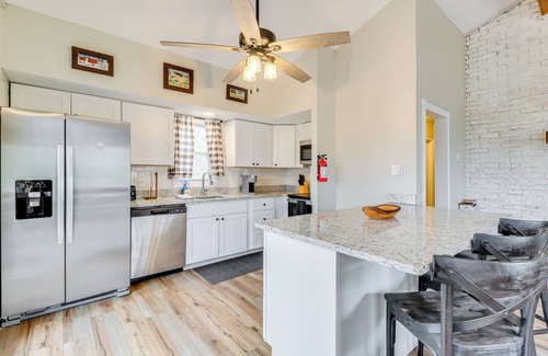 Briar Crest Woods House | Beach Access: BBQ-Ready Poconos Family Getaway!
