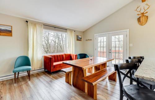 Briar Crest Woods House | Beach Access BBQ-Ready Poconos Family Getaway!