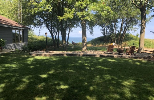 Stevensville House | Beach Access with Private Stairs