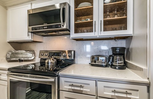 Oceanmarsh Subdivision Condo | Beach and Pool Views! Newly Listed Villa on Harbor Island
