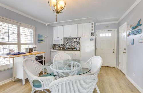 Longboat Key Villa | Beach and Pool Access Gulf Coast Villa with Balcony