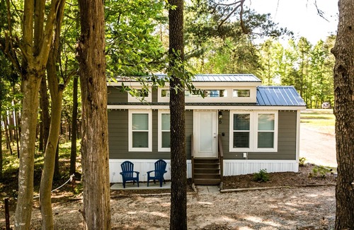 Steele Creek Cabin | Beach-Area View Family Style Two Bedroom Cabin #9 at Long Cove Resort - Flexible Cancellation! by RedAwning