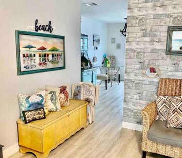 Galveston House | Beach Blanket Bungalow - A Wonderful townhome near the beach
