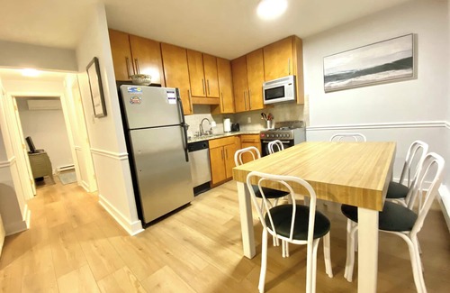 North End Condo | BEACH BLOCK 2 MIN Walk to OC Beach&Downtown. No Hassle Location.New Bath-Kitchen