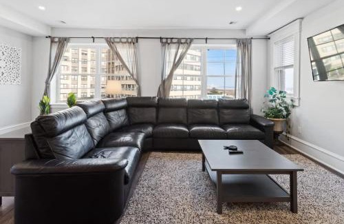 Atlantic City Apartment | Beach Block Modern Penthouse 4BR 2BR Ocean Views
