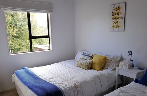 Waikanae House | Beach Break at Waikanae