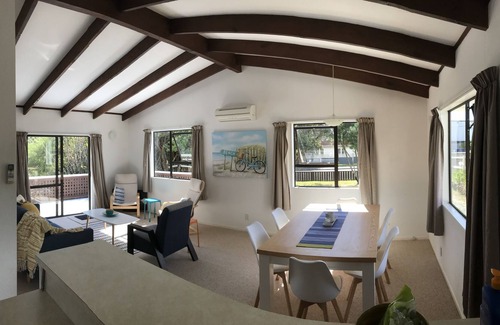 Waikanae House | Beach Break at Waikanae