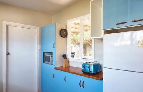 Christchurch House | Beach Break -Great Holiday,suitable for EQ Repairs