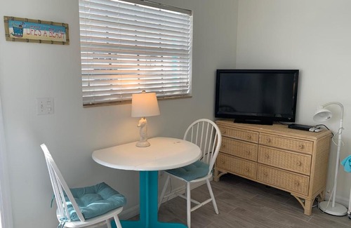 Fort Pierce Shores Hotel | Beach Bum Bungalow