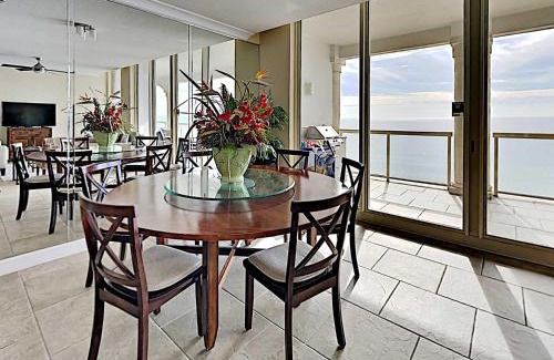 Pensacola Beach Apartment | Beach Club #1605C
