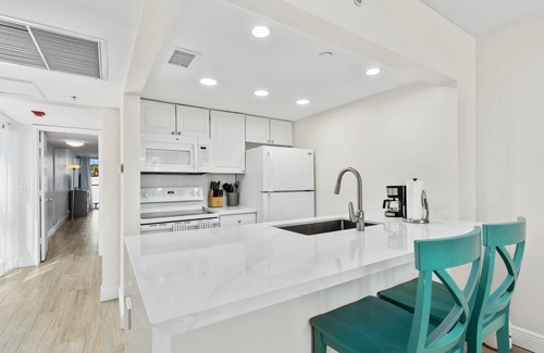 Hutchinson Island South Apartment | Beach Condo/Island Beach Resort/No Cleaning Fee/Condo 108