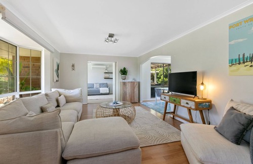 Aldinga House | Beach Cottage in Pt Willunga