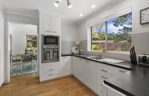 Aldinga House | Beach Cottage in Pt Willunga