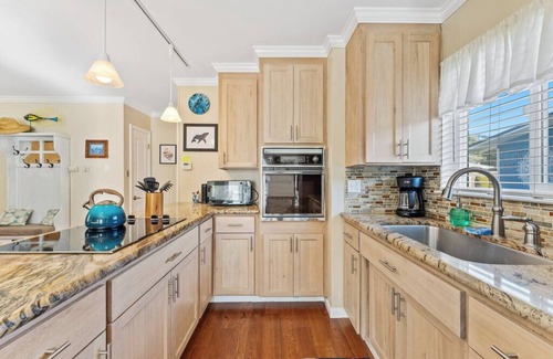 Rio del Mar House | Beach Cottage Just Steps From the Sand,
