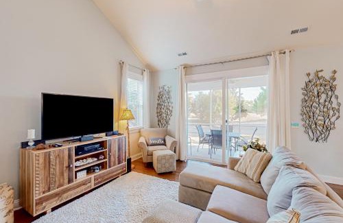 St. James House | Beach Cove Charmer