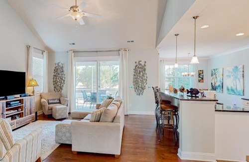 St. James House | Beach Cove Charmer