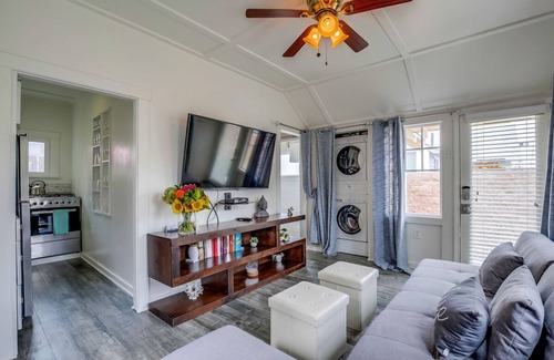 Ocean Beach Cottage | Beach Daze 2: Steps from dog beach, walk to shops and restaurants.