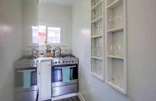 Ocean Beach Cottage | Beach Daze 2: Steps from dog beach, walk to shops and restaurants.