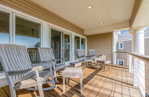 Pirates Beach House | Beach Diamond