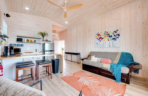 Carrabelle Cottage | Beach & Dock Access: Lanark Village Escape!