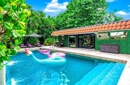 Harbor Beach House | Beach Estate Las Olas Beach Best Location