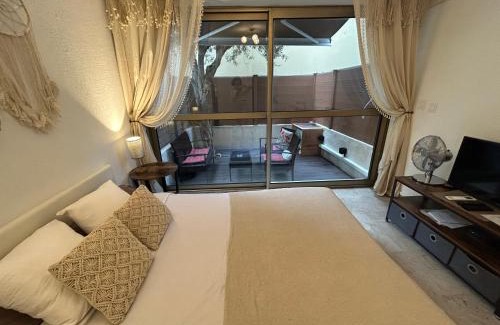 Carre d'Or Apartment | BEACH FLAT
