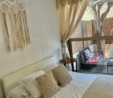Carre d'Or Apartment | BEACH FLAT