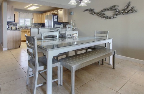 Ono Island Condo | Beach front and we mean Beach Front! 2 BR/2Bath - Sleeps 6 Comfortably