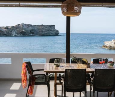 Lygaria Villa | Beach front apartment with swimming pool