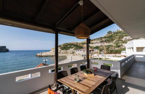 Lygaria Villa | Beach front apartment with swimming pool