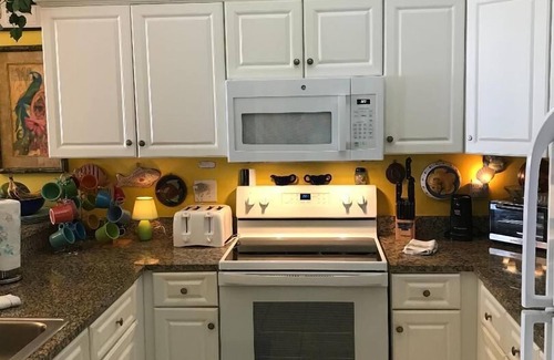 Long Beach Condo | Beach-Front Condo w/Oversized Balcony & Coastal Gulf Ocean Views! Corner Unit!